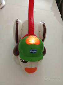 cane giocattolo trova osso