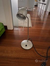 Lampada da tavolo