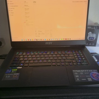 Titan GT77 UHD 144 Hz RTX 4090 RAM 64GB 4TB SSD