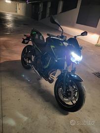 Kawasaki Z 650 solo 2000km abs Candy LIME