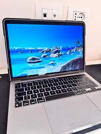 MACBOOK PRO M1