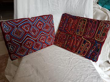 Due pannelli in tessuto africano