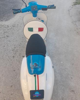 Vespa 50