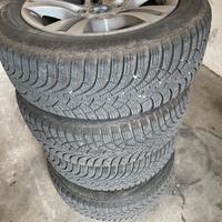 Treno di cerchi e gomme BMW