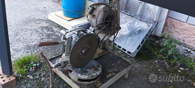 Sega per tagliare ferro 