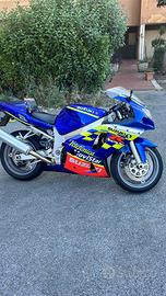 Gsx r 600 movistar