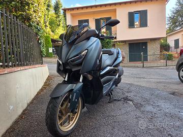 Yamaha X-MAX 300 Tech MAX 2022