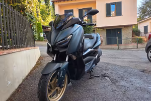 Yamaha X-MAX 300 Tech MAX 2022