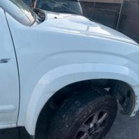 Parafango anteriore. Sx Isuzu Dmax anno 2009