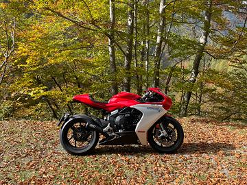 Mv agusta Superveloce 800