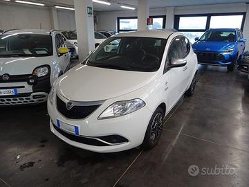 Lancia Ypsilon 1.2 69 CV 5 porte Mya