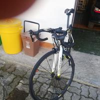 SPECIALIZED TARMAC
