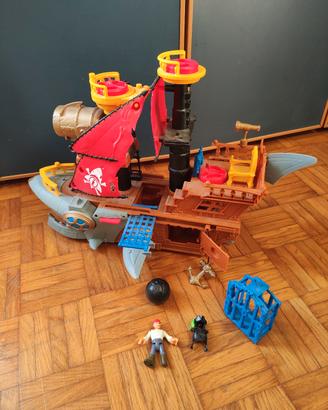 Nave pirati squalo