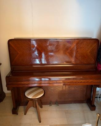 Pianoforte Gebruder Thum
