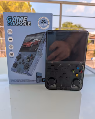 Console R36S nuova 64gb
