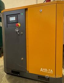 Sistema di aria compressa con serbatoio e essicc.