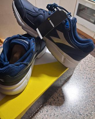 scarpe Diadora 45 nuove 