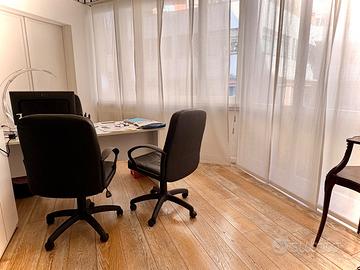 Stanza in elegante studio legale