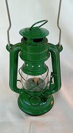 Antica lanterna a olio Moon Light 