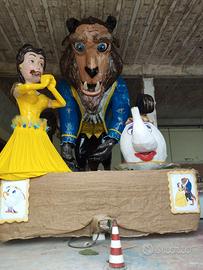 carro allegorico La Bella e Bestia