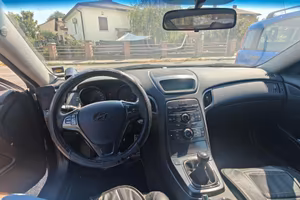 Hyundai Genesis Coupé 2.0 T  – da Sistemare