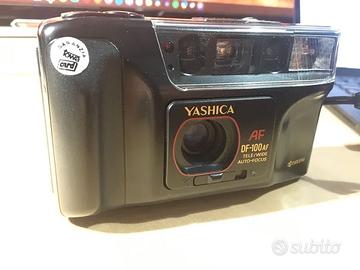 Fotocamera pellicola automatica Yashica DF-100AF