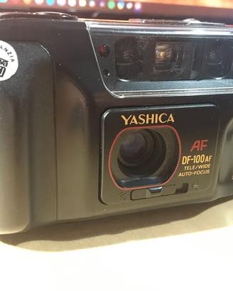 Fotocamera pellicola automatica Yashica DF-100AF