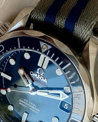 Omega Seamaster diver  Coaxial  midsize ceramica 