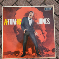 A Tom IC Jones tom Jones vintage