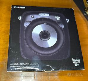 Fujifilm SQ10