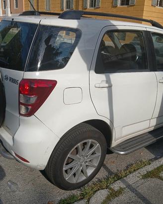Daihatsu Terios 4x4 1500  benzina  f