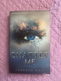 SHATTER ME (lingua inglese)