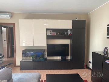 Soggiorno completo e divano letto contenitore