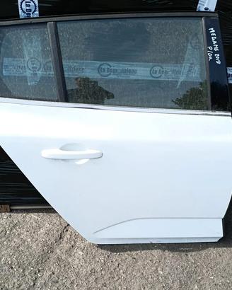PORTA / PORTIERA USATA POST. DX MEGANE SW 2018