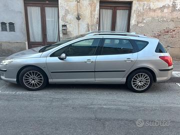 Station wagon 407