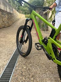 Santa cruz nomad  5 c