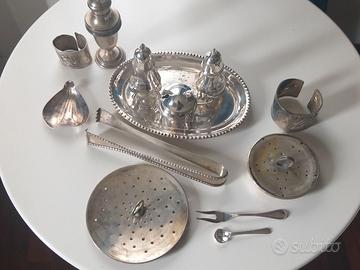 Utensili da tavola in argento