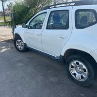 Dacia Duster dacia metano motore nuovo