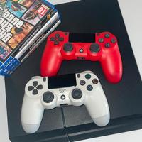 PS4 COME NUOVA + 2 PAD SPECIAL + GIOCHI