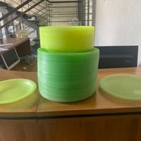 Kit Contenitori e piatti di plastica