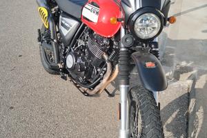 moto SWM six usata 