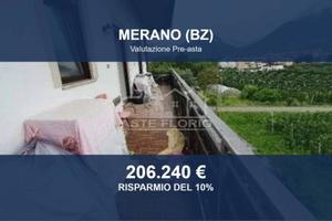 Immobile in asta di 120 m² con più di 5 locali a M