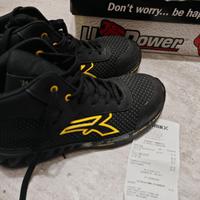 Scarpe U. Power nuove comprate pochi giorni fa.