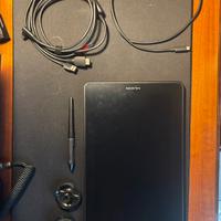 Tavoletta Grafica con schermo Huion Kamvas 13