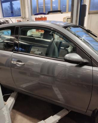Porta anteriore dx nuda LANCIA YPSILON del 2007