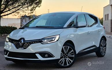 renault scenic INITIALE PARIS