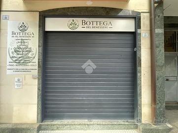 NEGOZIO A AFRAGOLA