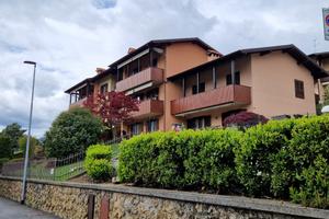 Bilocale arredato a Clusone per vacanza estiva