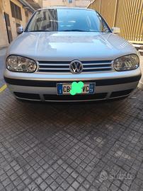 VOLKSWAGEN GOLF 1.4 BENZINA/GPL anno 2002