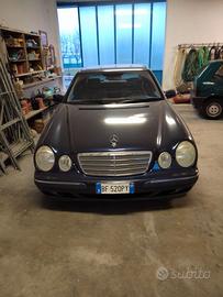 Mercedes E200 kompressor elegance